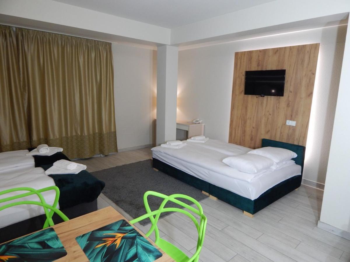Agat Apartament Czarna Gora Sienna  Εξωτερικό φωτογραφία