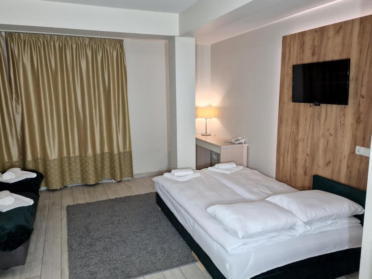 Agat Apartament Czarna Gora Sienna  Εξωτερικό φωτογραφία