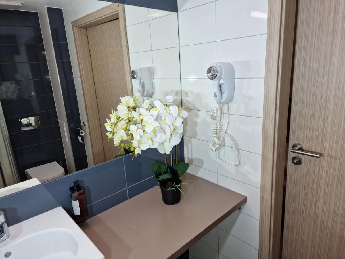 Agat Apartament Czarna Gora Sienna  Εξωτερικό φωτογραφία
